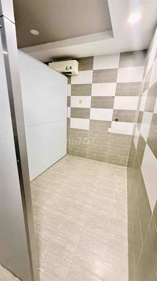 CHDV TÁCH BẾP phòng siêu rộng