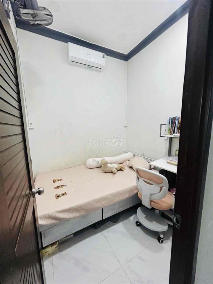 Bán Nhà Bình Thạnh - 52m2 Công nhận đủ, Sử dụng 70m2 - Chỉ 4,9 Tỷ