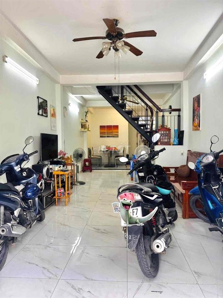 Chủ thanh lý gấp nhà Bùi Đình Tuý - Hẻm Xe Tải - 42m2 - Chỉ 4,7 Tỷ