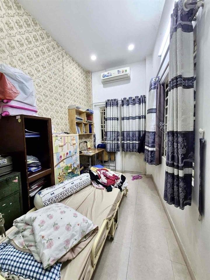 Bán nhà mặt tiền thụt Phan Xích Long - Có sẵn dòng tiền thuê - 4.7 Tỷ
