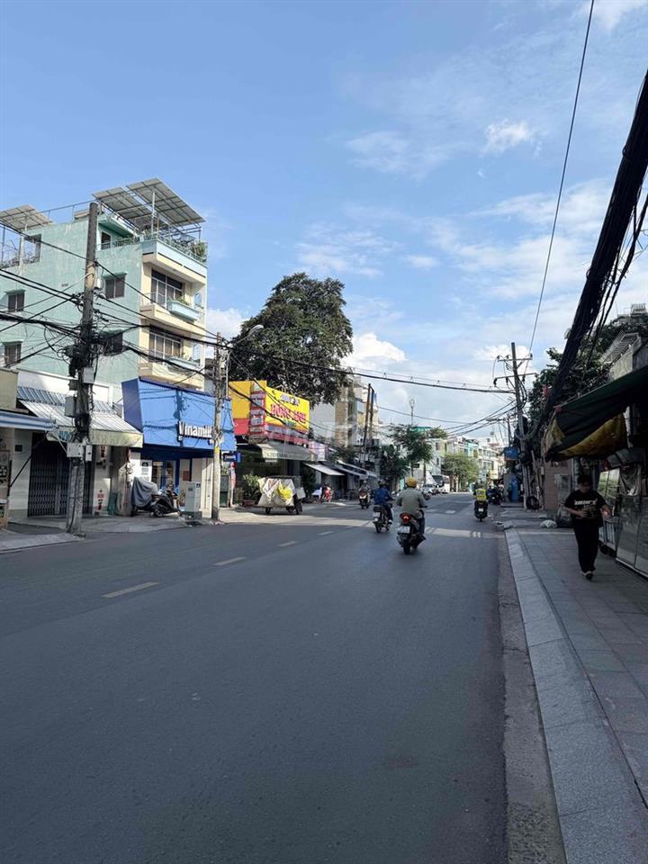Chủ ngộp bank cần thanh lý gấp • Lê Quang Định • 33m2 • Nhỉnh 3 Tỷ