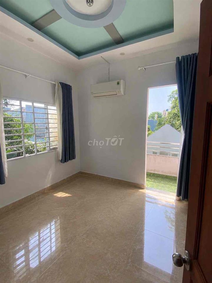 CHO THUÊ NHÀ SÂN VƯỜN 3 TẦNG NGUYÊN CĂN NHÀ BÈ - HUỲNH TẤN PHÁT