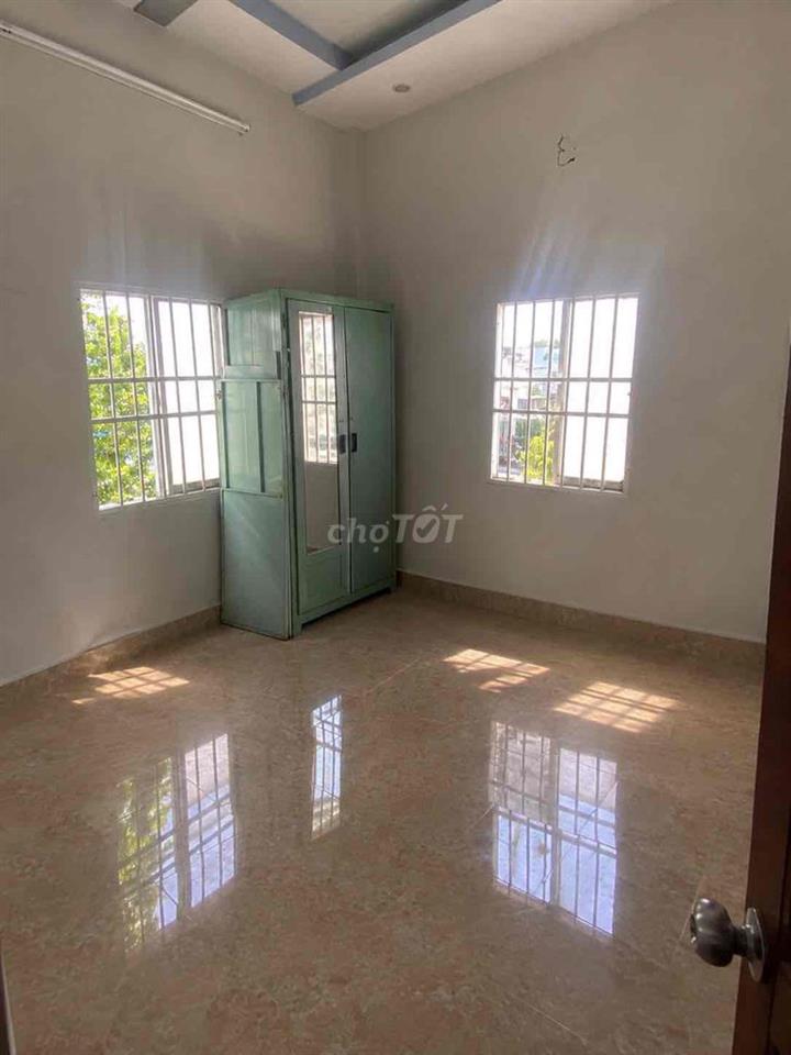 CHO THUÊ NHÀ SÂN VƯỜN 3 TẦNG NGUYÊN CĂN NHÀ BÈ - HUỲNH TẤN PHÁT