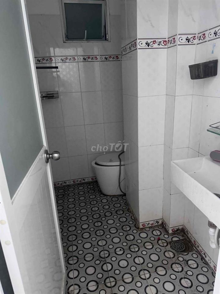 PHÒNG TO TÁCH BẾP