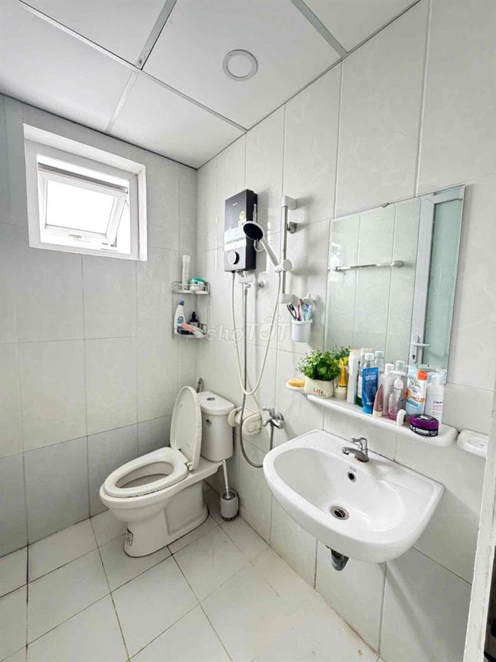 Chính chủ cần ra gấp căn hộ 65m2, 2pn, 2toielt, chung cư Prosper Plaza