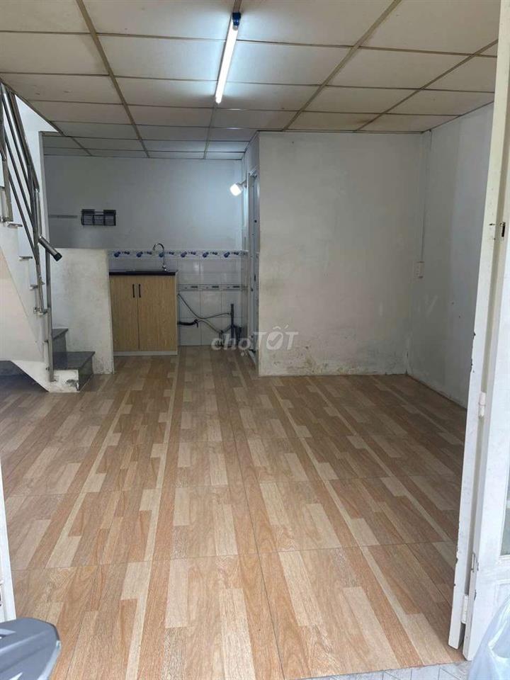 cho thuê nhà nguyên căn TL29. Q12