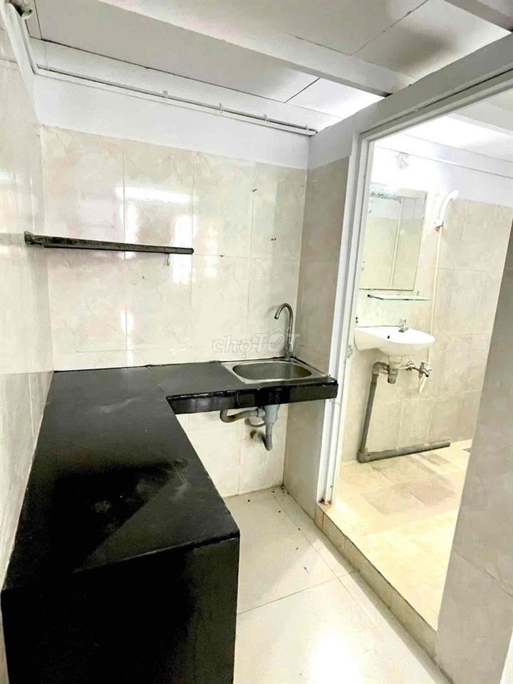 PHÒNG GÁC LỬNG - GẦN SÂN BAY, TÂN BÌNH!