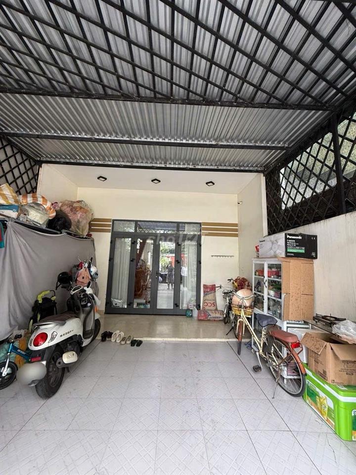 Cần bán nhà.