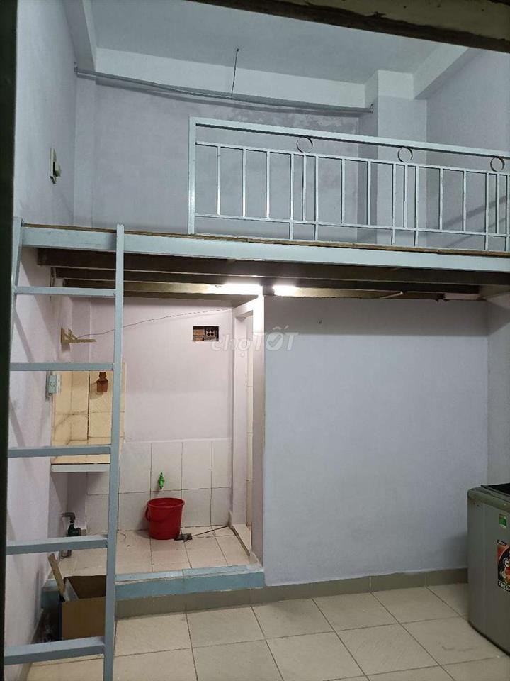 CHO THUÊ PHÒNG TRỌ CÓ SẴN MÁY LẠNH CHO KHÁCH XÀI