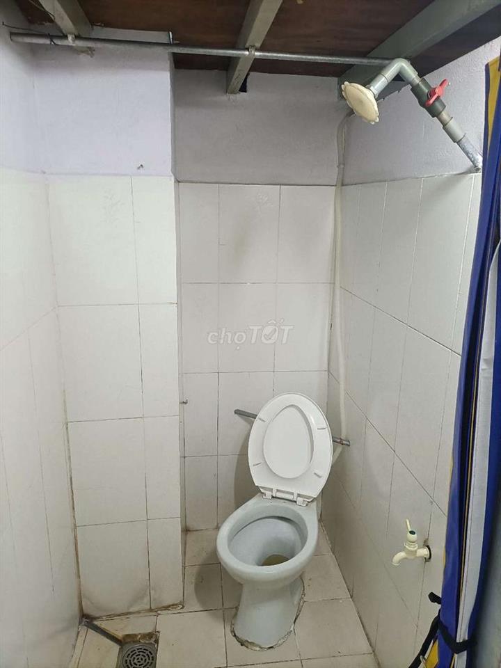 CHO THUÊ PHÒNG TRỌ CÓ SẴN MÁY LẠNH CHO KHÁCH XÀI