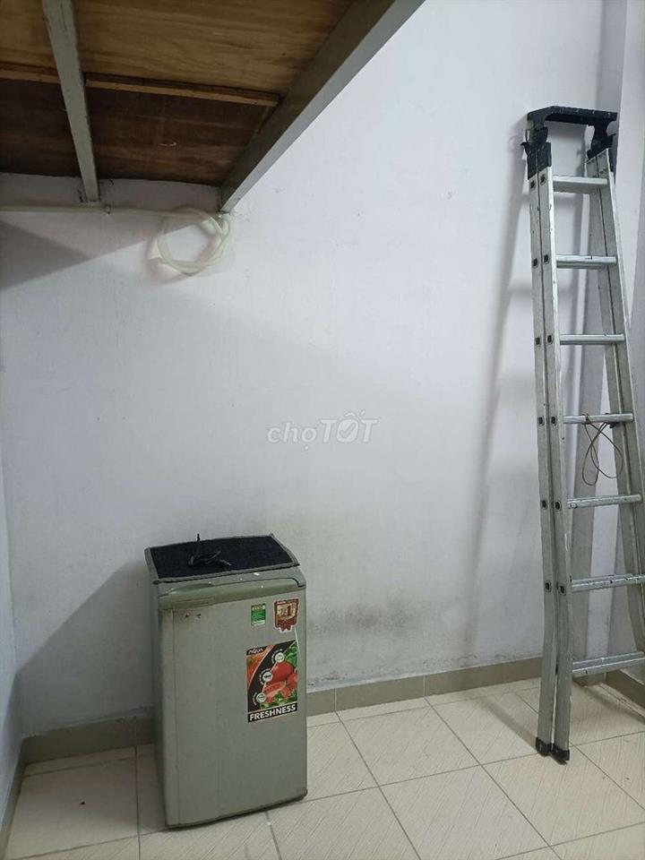 CHO THUÊ PHÒNG TRỌ CÓ SẴN MÁY LẠNH CHO KHÁCH XÀI