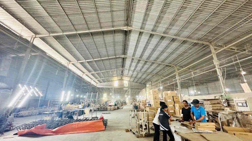 Cho thuê nhà xưởng (2.000m2, điện 3Fa) P.Trảng Dài (mới) Đồng Nai