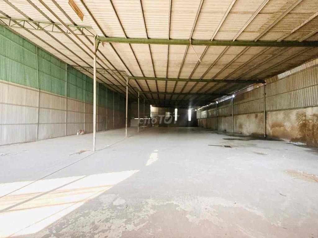 Cho thuê xưởng (800m2, điện 3Fa) MT đường 12m, KP3 Trảng Dài