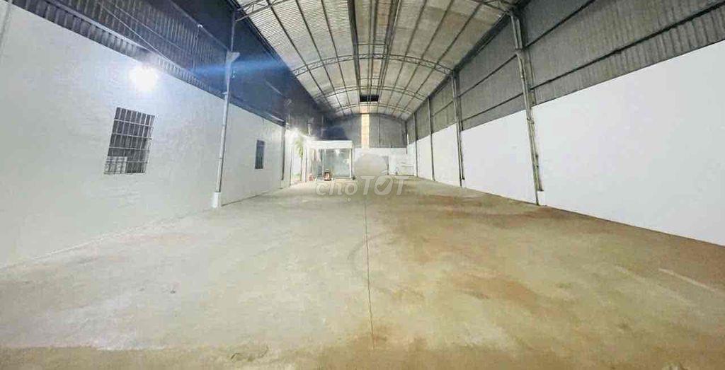 Cho thuê kho xưởng (320m2, điện 3Fa), gần Quốc Lộ 1, phường Trảng Bom