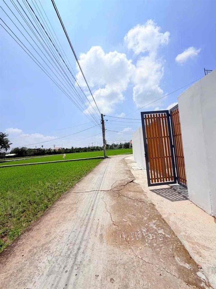 nhà 1tret 1lau tặng nội thất như hình mới hoàn thiện dọn vào ở liền