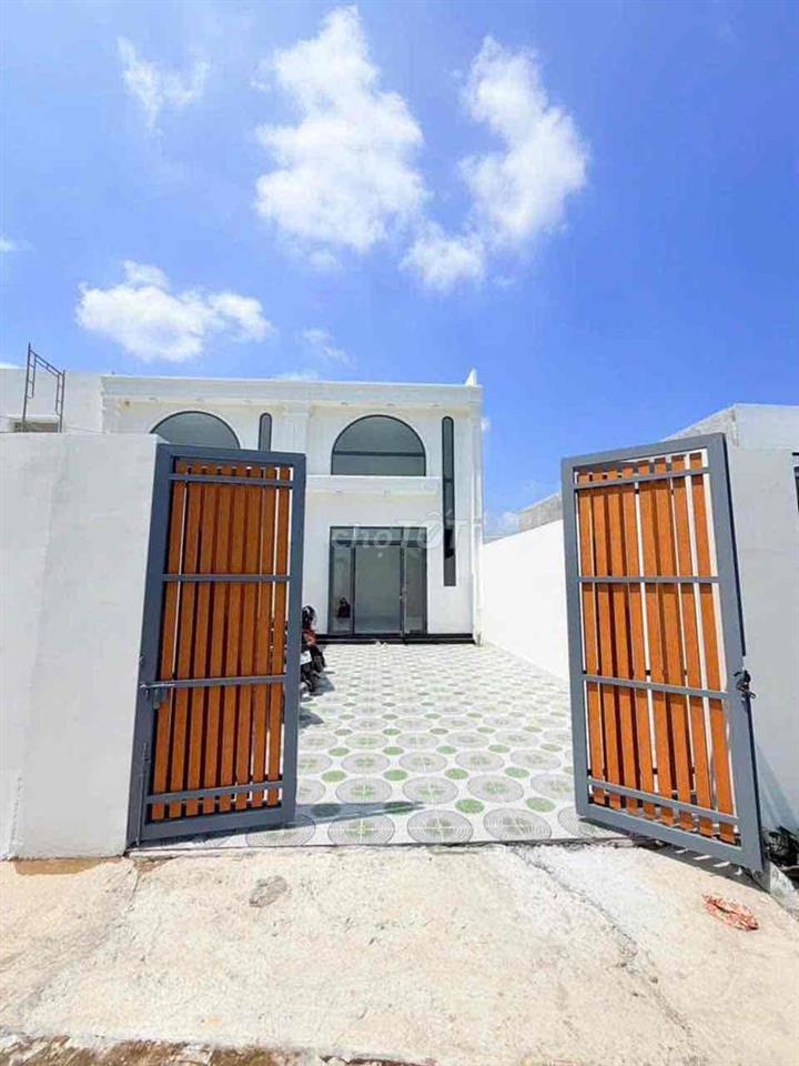 nhà 1tret 1lau tặng nội thất như hình mới hoàn thiện dọn vào ở liền