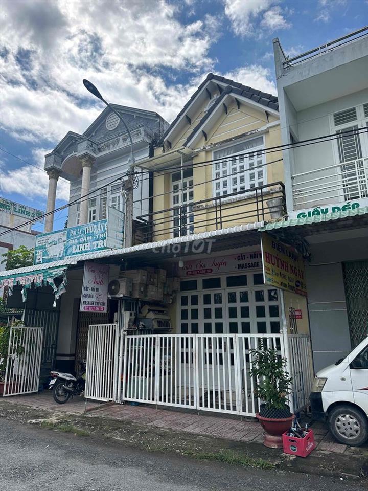 Bán nền trung tâm chợ cây dương