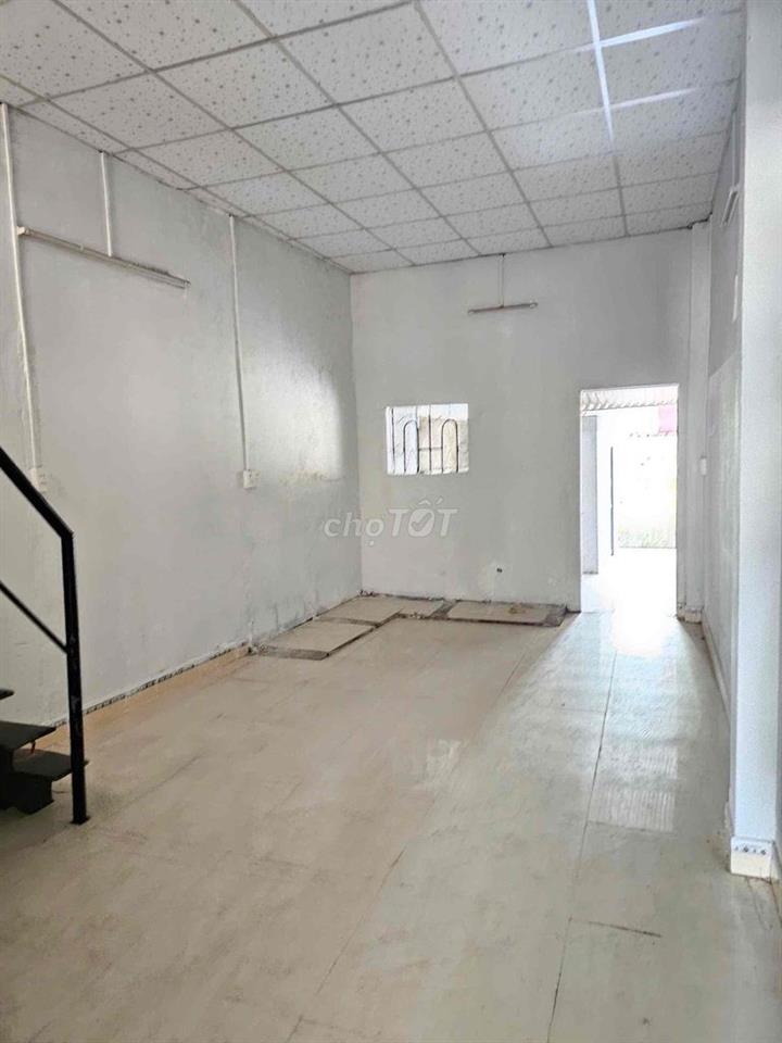 Nhà Mê Lửng Mặt Tiền Nguyễn Lương Bằng