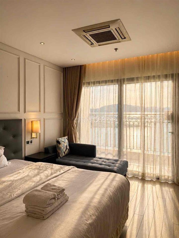 Căn Studio Khách sạn 5 sao, dòng tiền hàng tháng ổn định, chính chủ