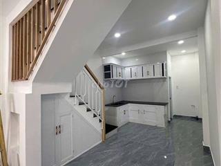 Nhà nguyên căn, Q. phú nhuận 109m2, đầy đủ nội thất 2PN Giá 13,5 tr/th