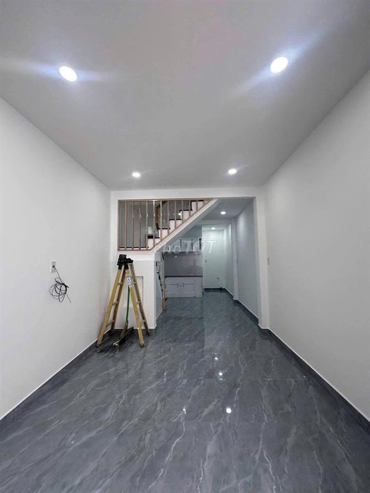 Nhà nguyên căn, Q. phú nhuận 109m2, đầy đủ nội thất 2PN Giá 13,5 tr/th