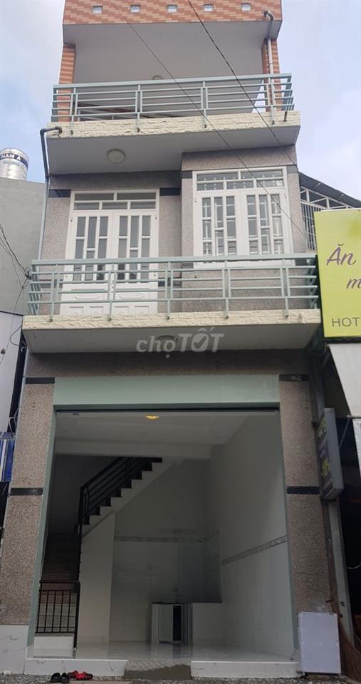 Cho thuê NC nhà MT đg 22, ngay trường CĐ Công Thương, xe tải vi vu