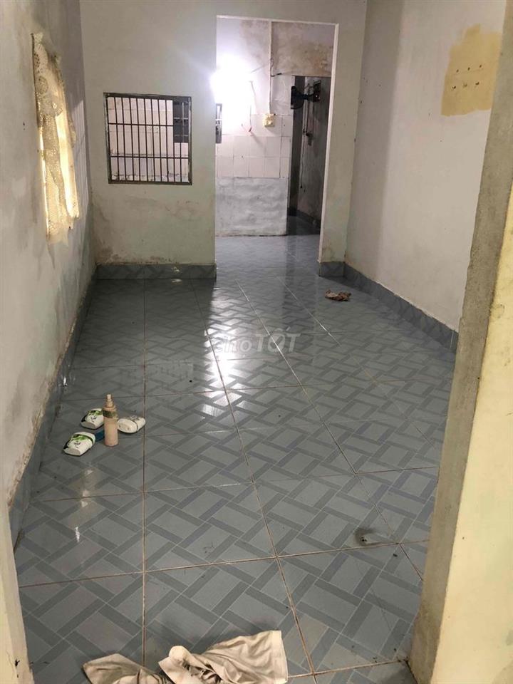 Nhà cấp 4 nguyên căn