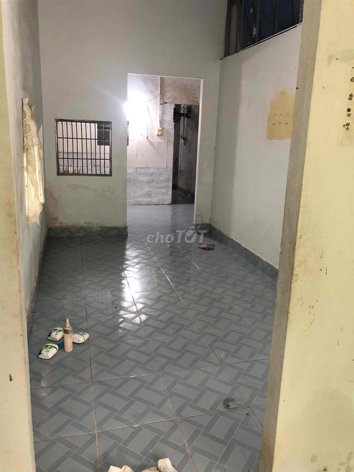 Nhà cấp 4 nguyên căn