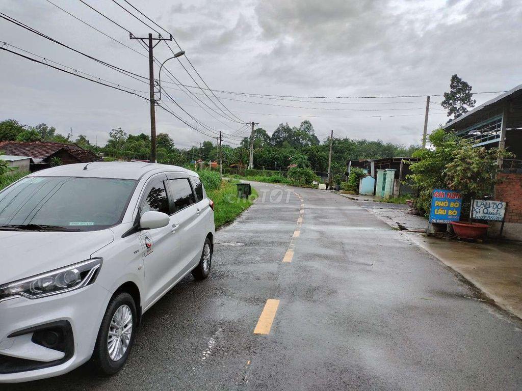 Đất mặt tiền cây gõ 253m giá 1,95 tỷ 