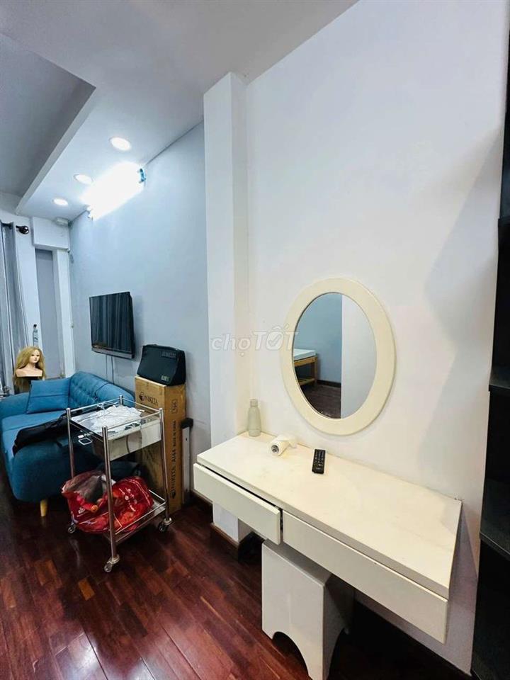 HH Môi Giới 1% Chính Chủ Nhà 3 Tầng HXH Khu Sân Bay - 9.4 Tỷ TL