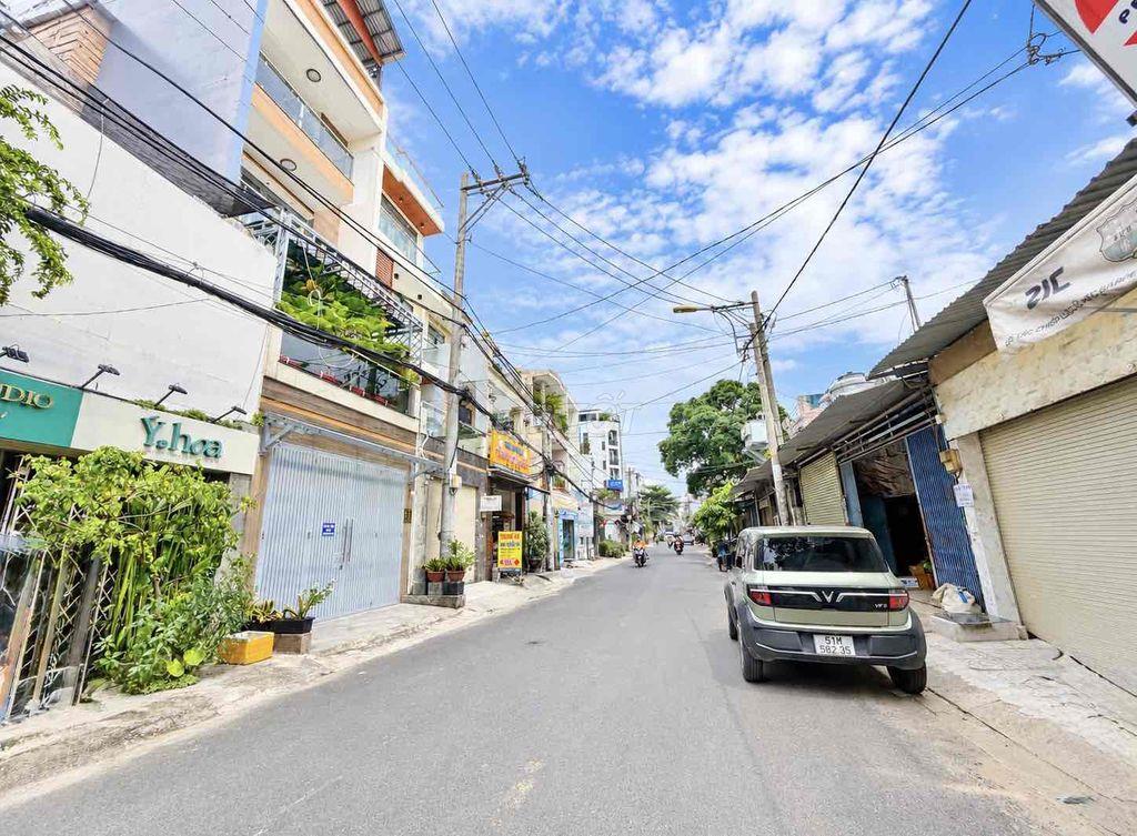 Bán Nhà Mặt Phố