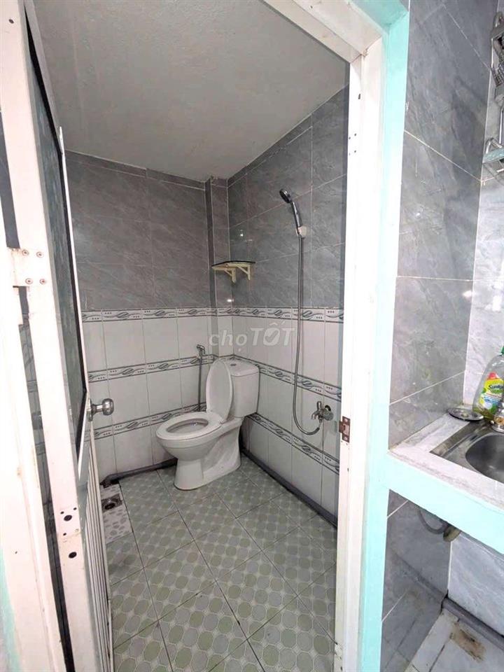Phòng Trọ 15m2 Đường Tôn Đản (Mới)