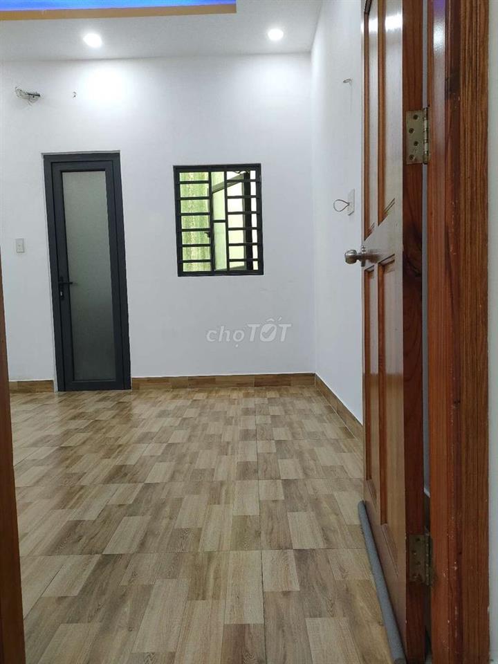 Phòng trọ Hương Lộ 2, đối diện bệnh viện Bình Tân 