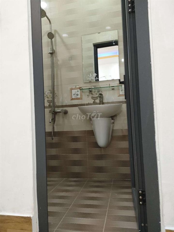 Phòng trọ Hương Lộ 2, đối diện bệnh viện Bình Tân 