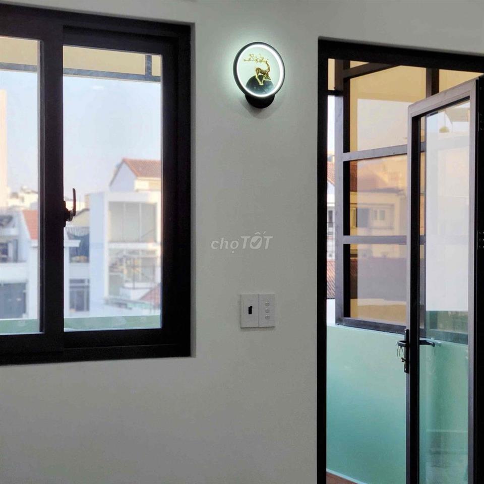 CĂN HỘ VIEW ĐẸP NGAY HỒ BÁ KIỆN QUẬN 10
