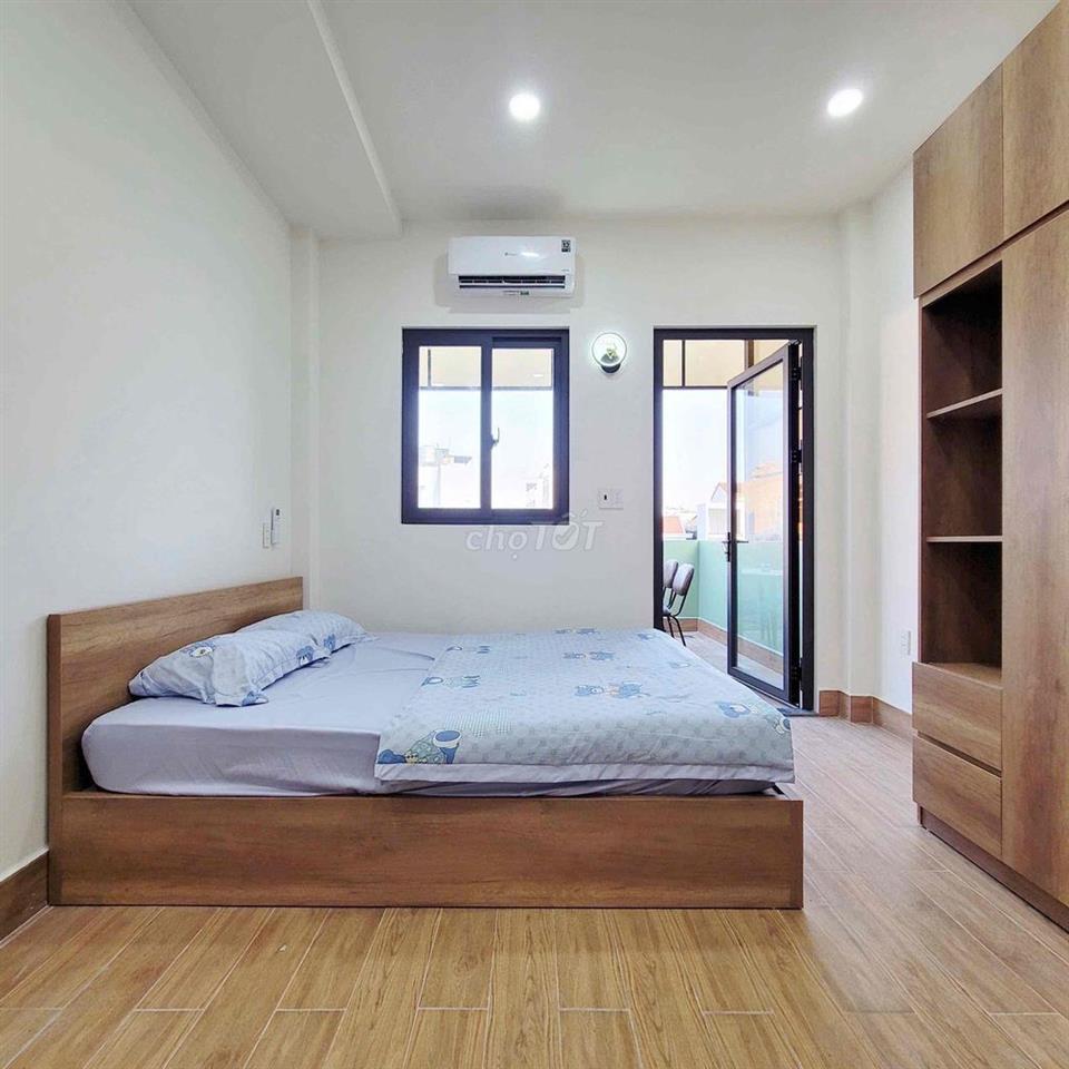 CĂN HỘ VIEW ĐẸP NGAY HỒ BÁ KIỆN QUẬN 10