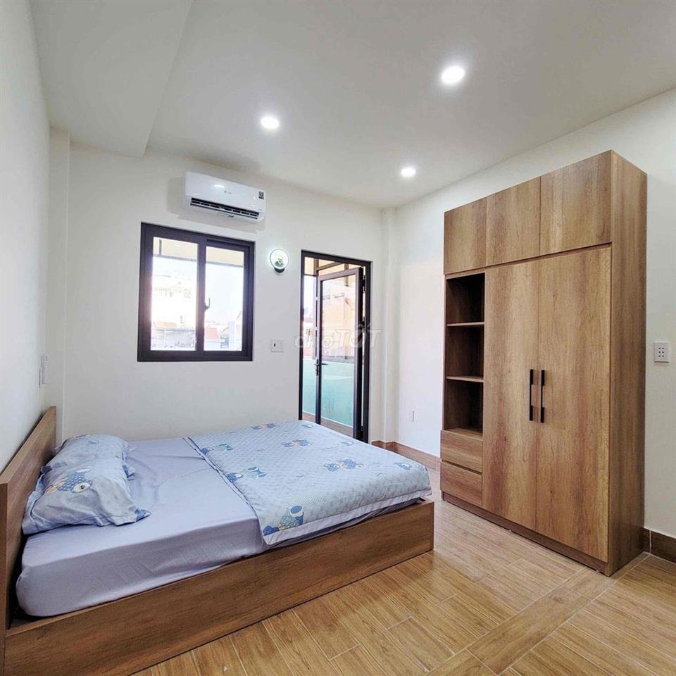 CĂN HỘ VIEW ĐẸP NGAY HỒ BÁ KIỆN QUẬN 10