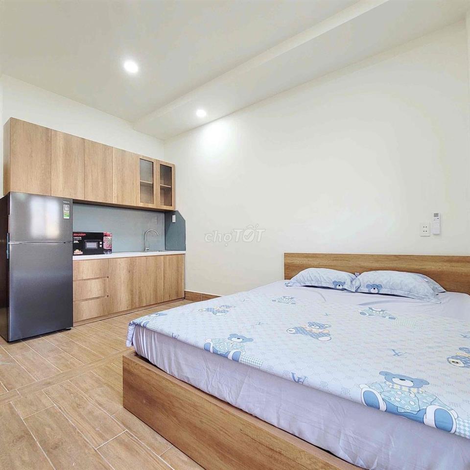 CĂN HỘ VIEW ĐẸP NGAY HỒ BÁ KIỆN QUẬN 10