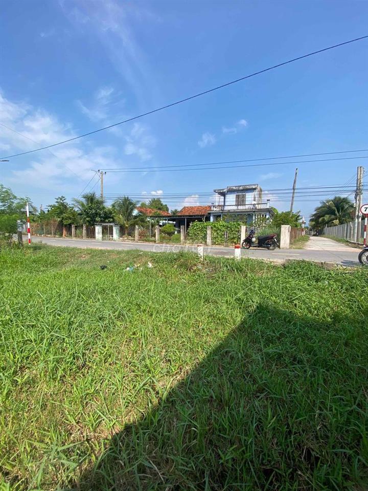 CẦN BÁN ĐẤT MẶT TIỀN 500m2