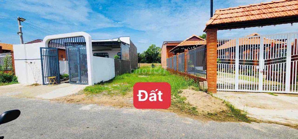 MẶT TIỀN ĐƯỜNG NHỰA HÀM LIÊM