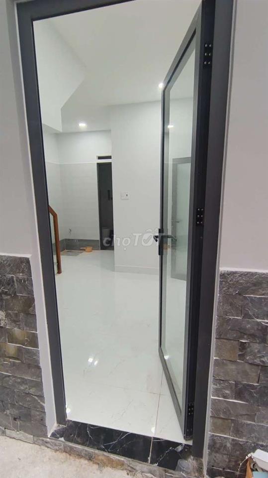cho thuê full tầng trệt Đ.XÓM CHIẾU