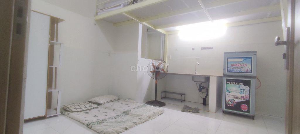 PHÒNG GÁC CÓ CỬA SỔ