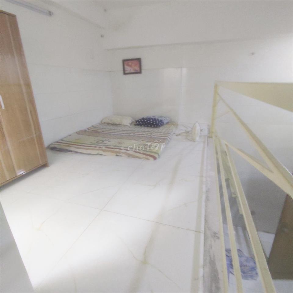 PHÒNG GÁC CÓ CỬA SỔ