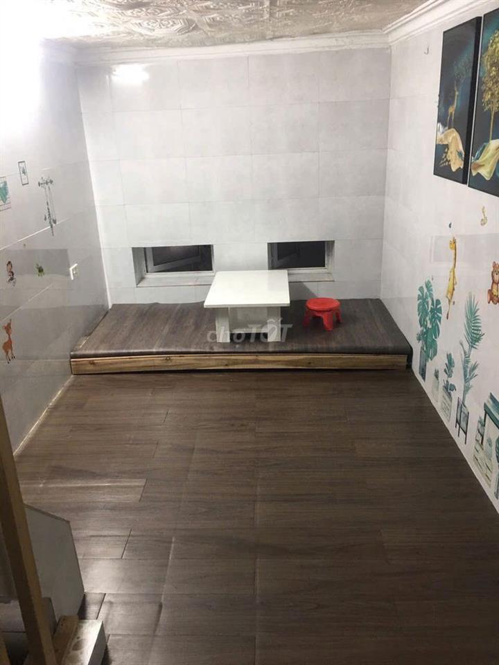 Cho thuê nhà nguyên căn 45m2 trong ngõ Hoàng An, đường Lê Duẩn