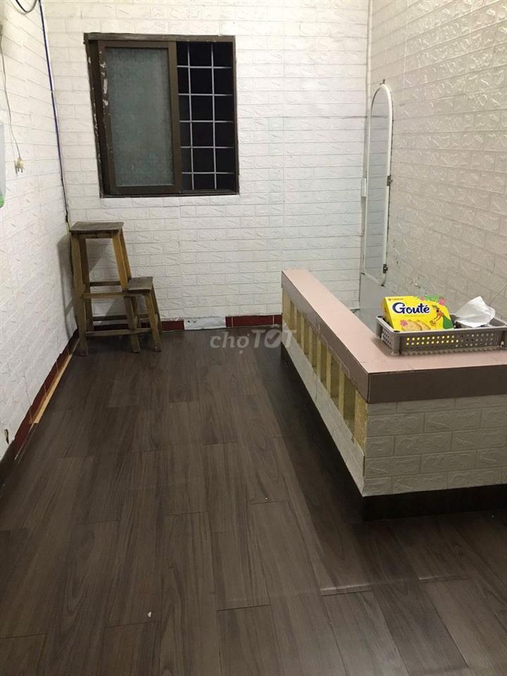 Cho thuê nhà nguyên căn 45m2 trong ngõ Hoàng An, đường Lê Duẩn
