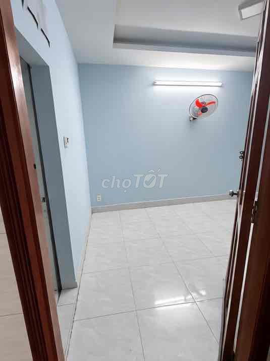 CHO THUÊ PHÒNG CÓ CỬA SỔ BAN CÔNG THOÁNG MÁT - GIỜ GIẤC TỰ DO - CHỈ 2T