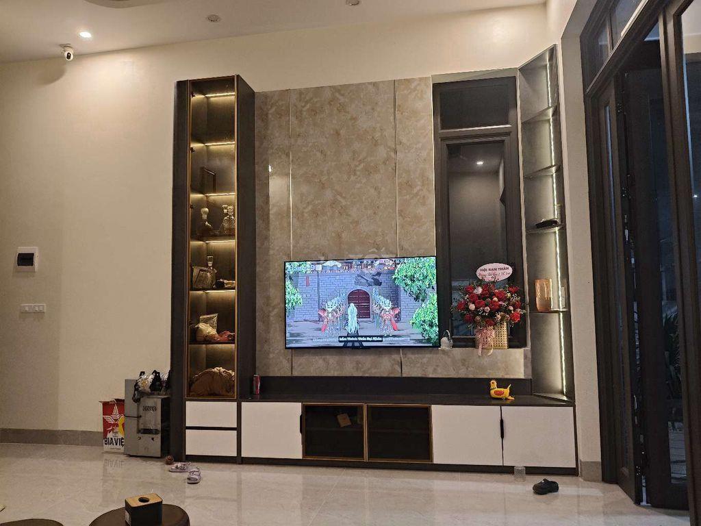 nhà mặt tiền. chính chủ