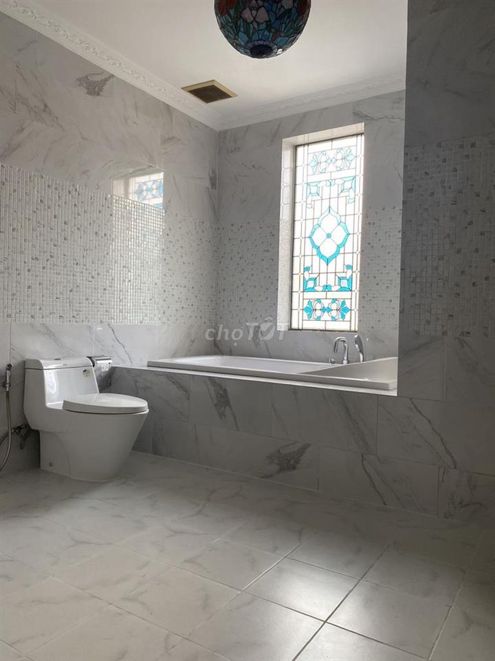 CHÍNH CHỦ CẦN BÁN BIỆT THỰ 400M2, 2 MẶT TIỀN, PHONG CÁCH PHÁP