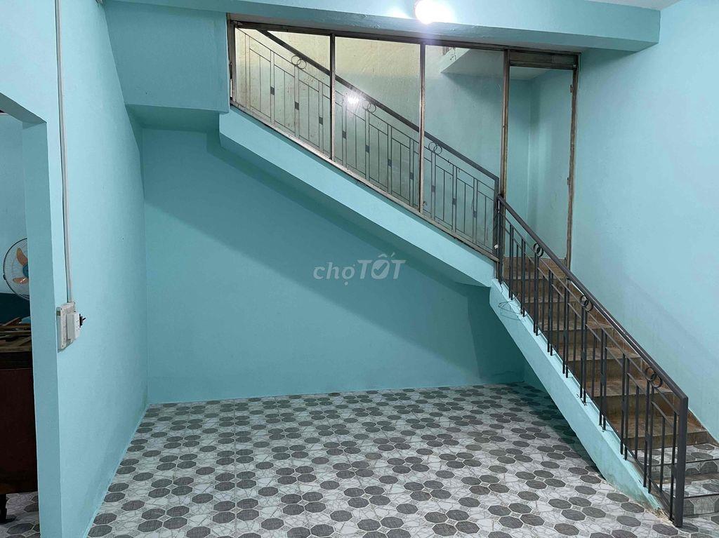 Cho thuê nhà nguyên căn quận Tân Phú, 20/120 Bờ Bao Tân Thắng