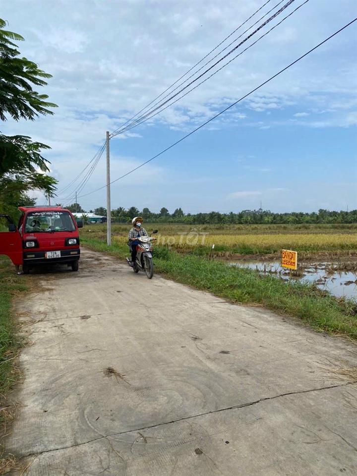 Cần bán 3.3 công đất ruộng, chính chủ đường đan 4m